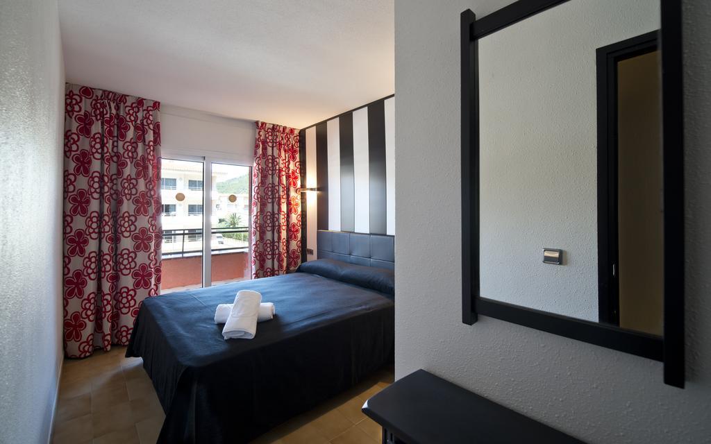 Apartahotel Sallés 3*