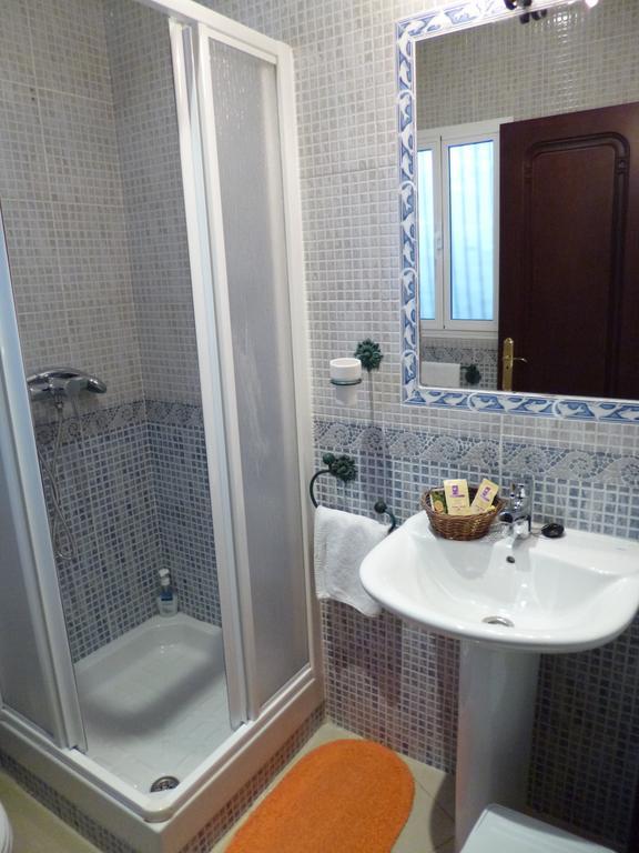 Hostal Virgen Del Rocio