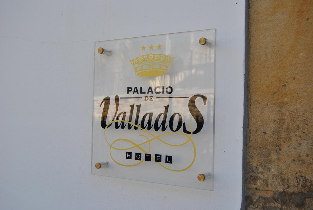 Palacio De Vallados