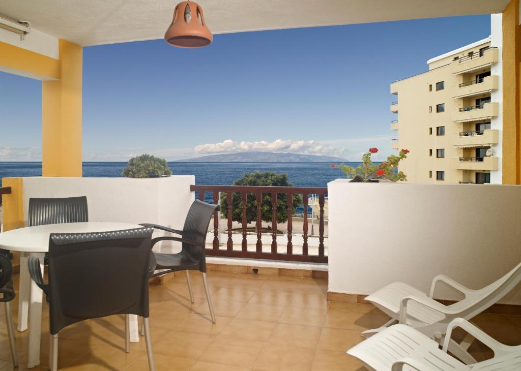 Albatros Apartahotel *