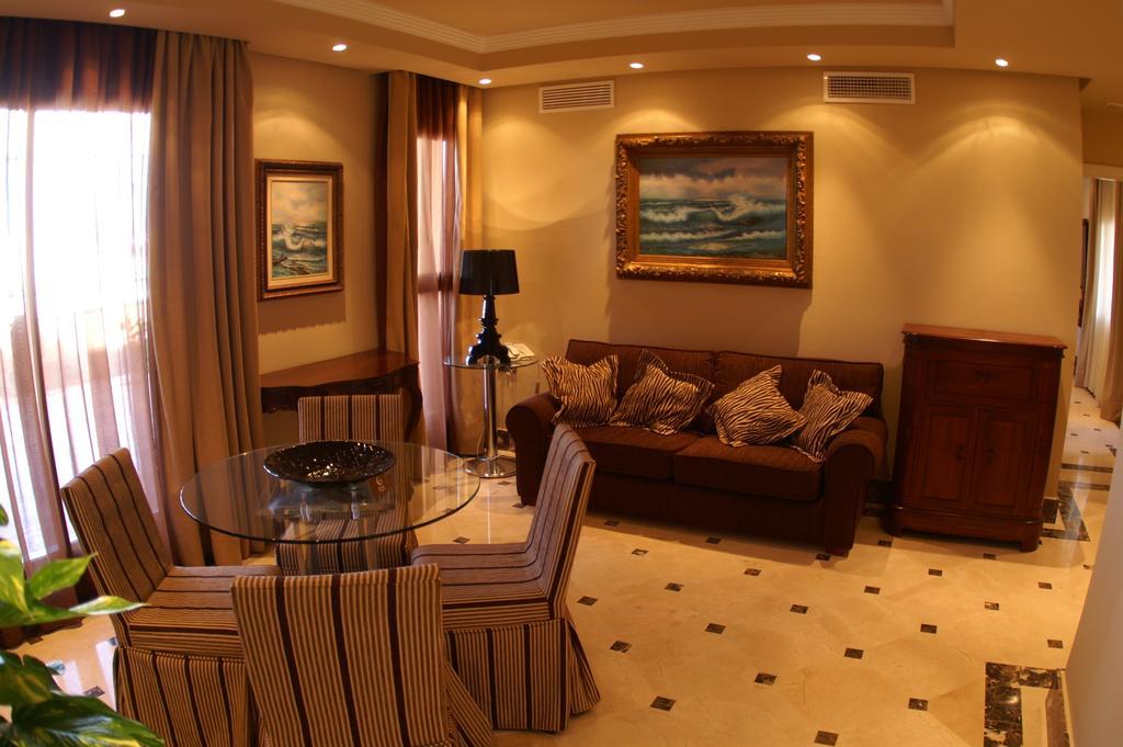 Hotel Plaza (adults Only)