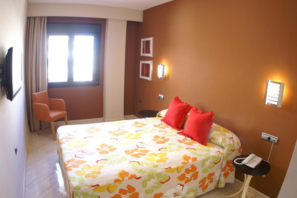 Hotel Plaza (adults Only) 4*