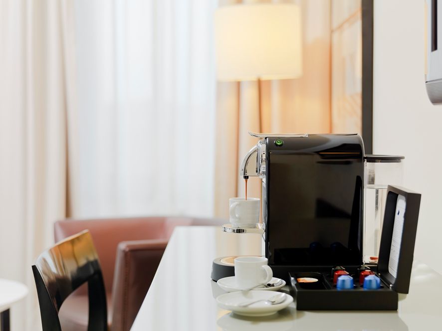 Hotel H10 Urquinaona Plaza 4*