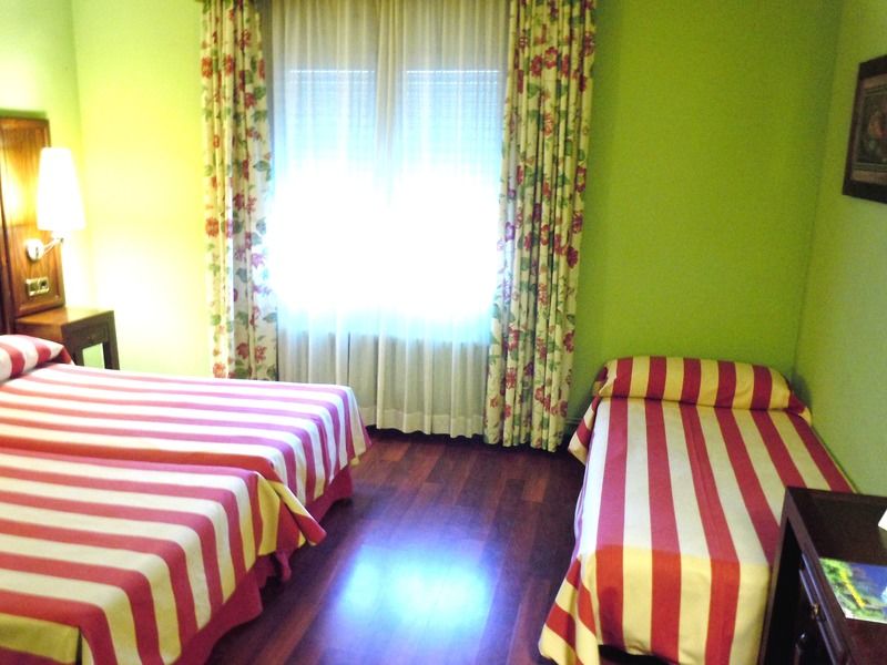 Hotel Urogallo 2*