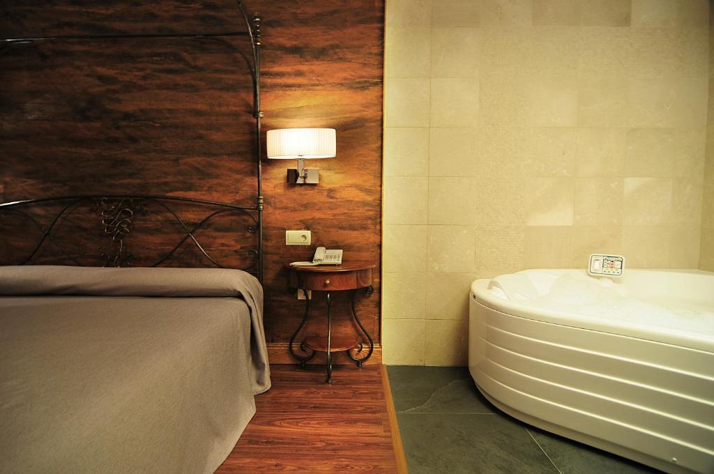 Rivera Del Duero Hotel
