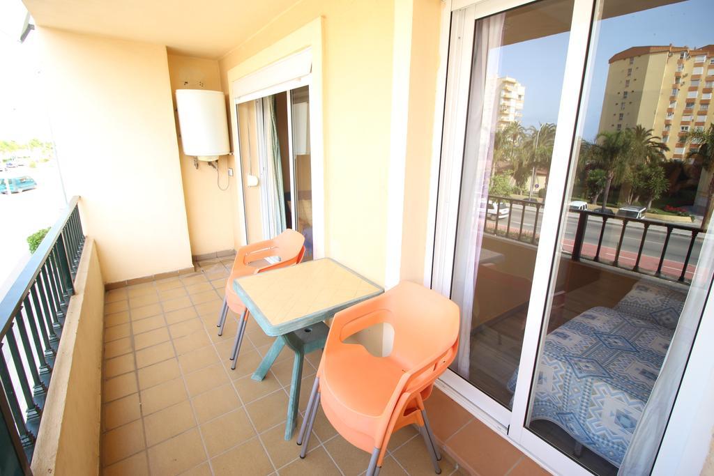Costa Del Sol, A 100m Playa, Superpiscina, Garaje, Microclima