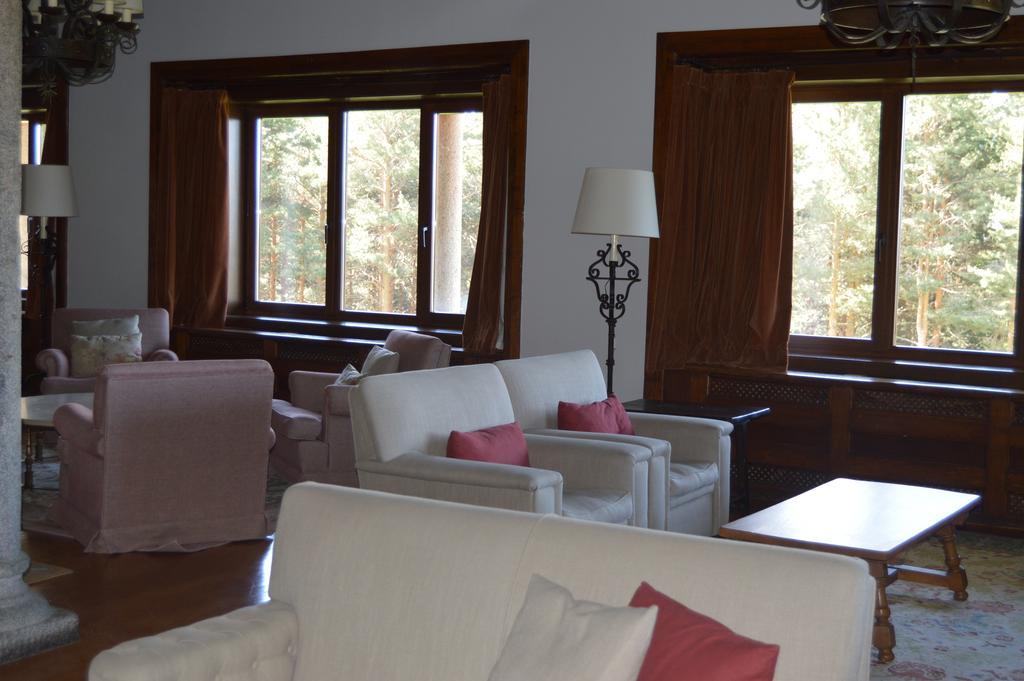 Hotel De Gredos 4*