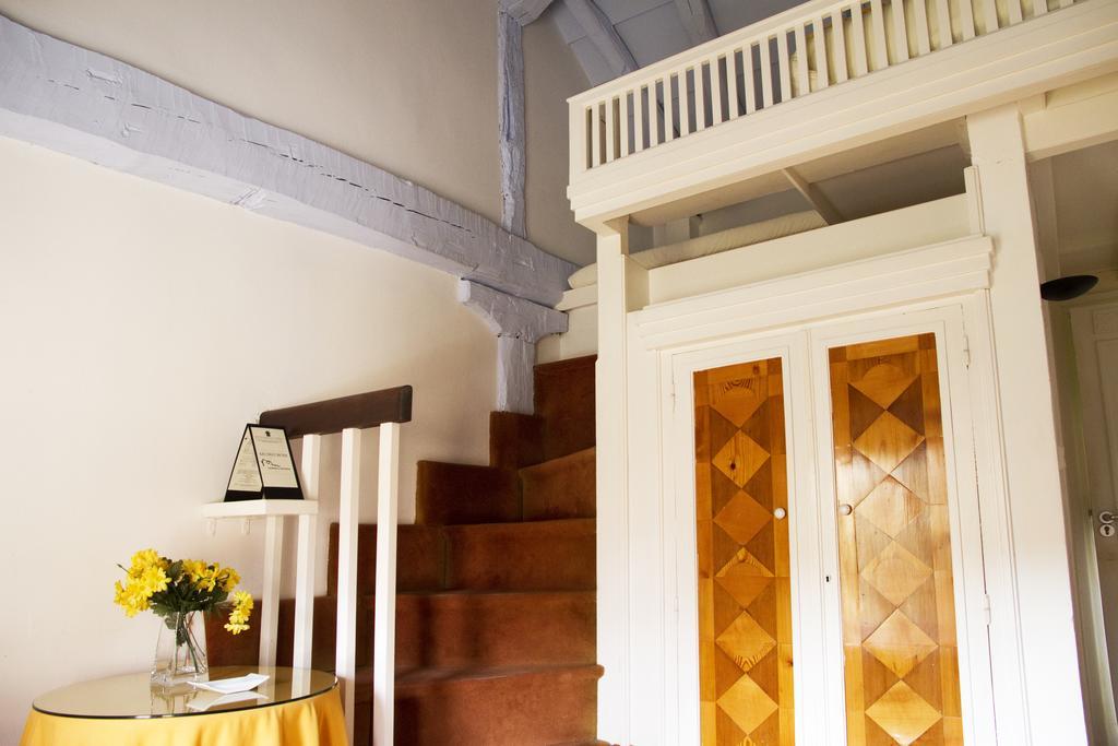 Hotel Santa Maria La Real 3*