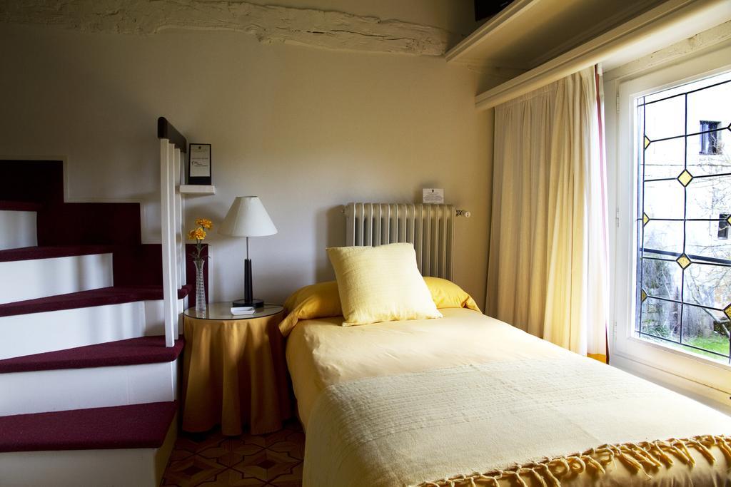 Hotel Santa Maria La Real 3*