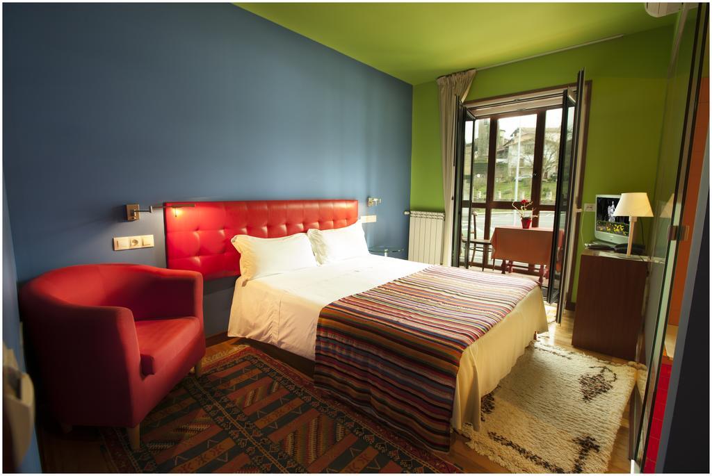 Hotel Ibaiondo 3*
