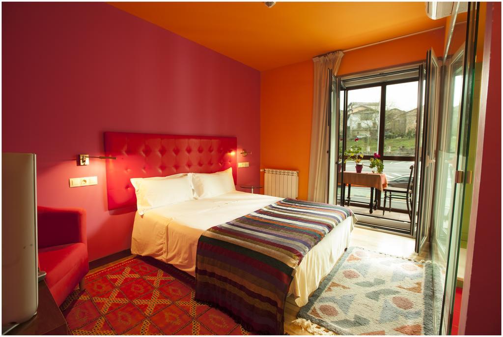 Hotel Ibaiondo 3*