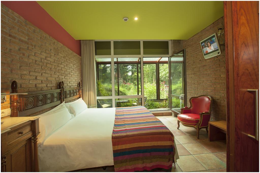 Hotel Ibaiondo 3*
