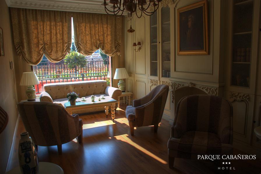 Hotel Parque Cabaneros 3*