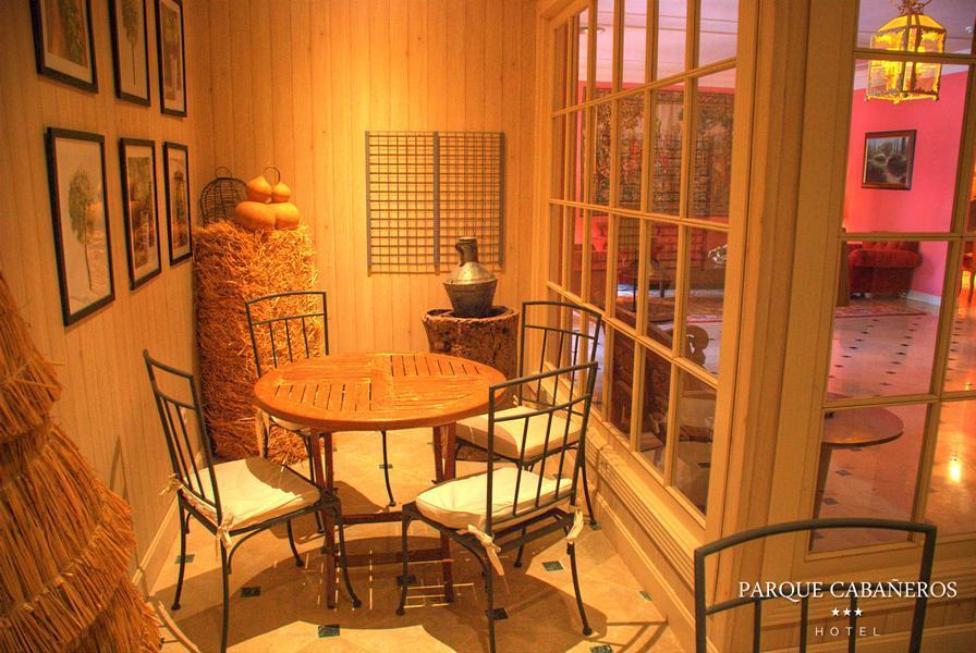 Hotel Parque Cabaneros 3*