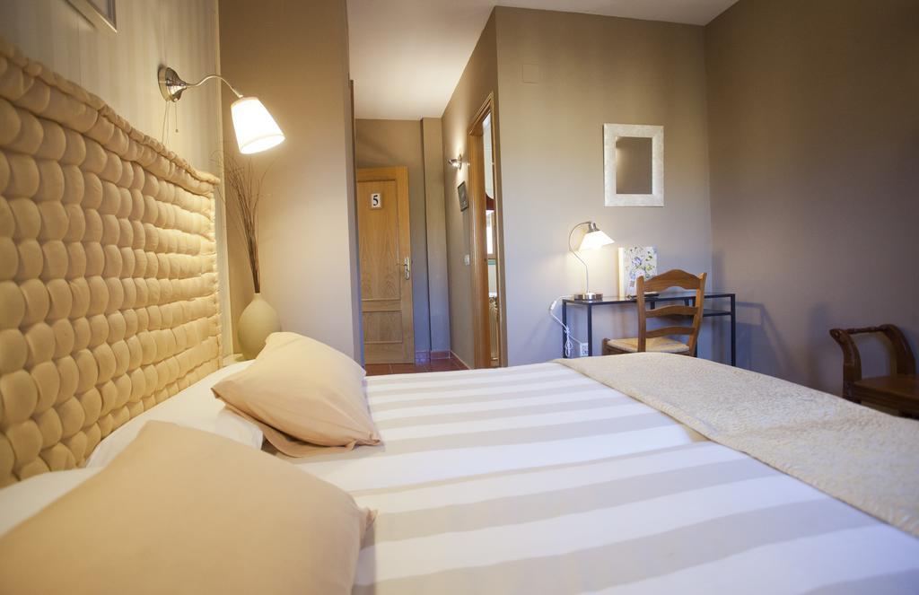 Hotel Rural El Yantar De Gredos 3*