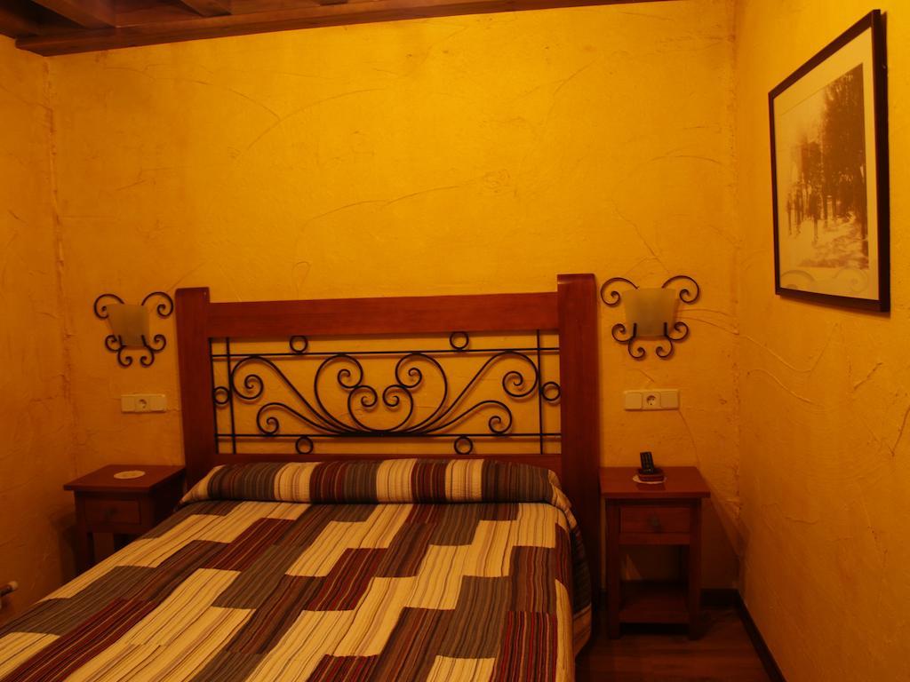 Guest house La Casona Del Herrero Navaleno