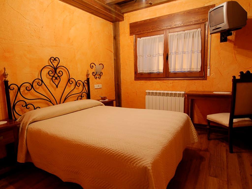 Guest house La Casona Del Herrero