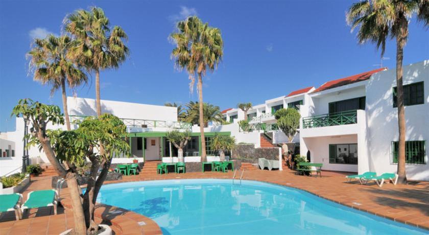Aparthotel Rocas Blancas 2*