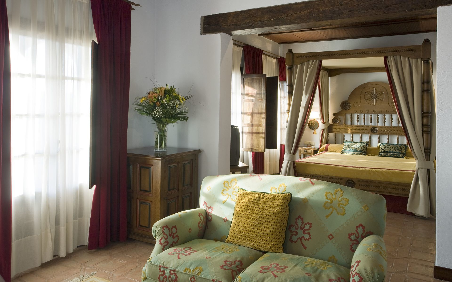 Hotel De 4*