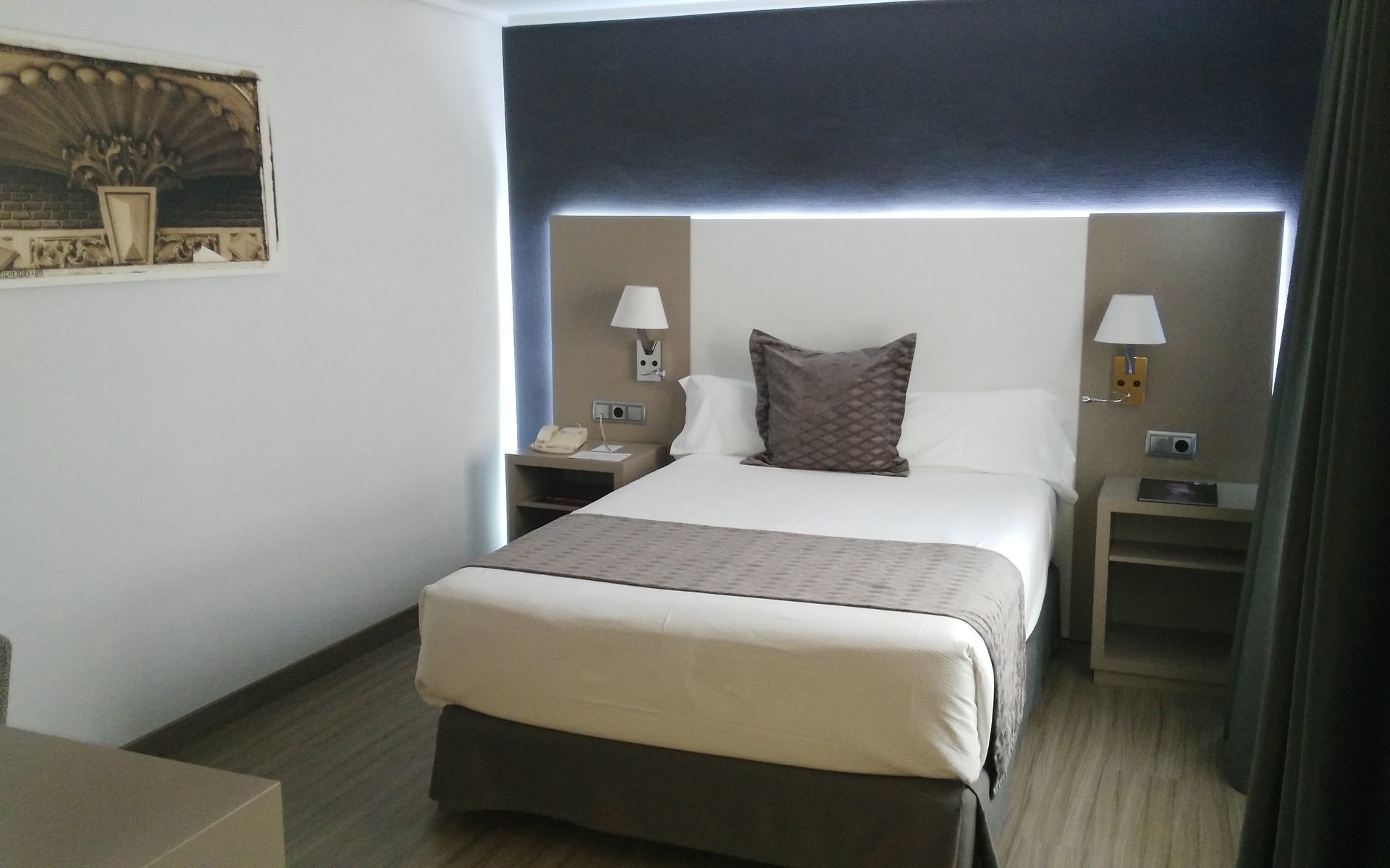 Hotel Cartagonova 3*