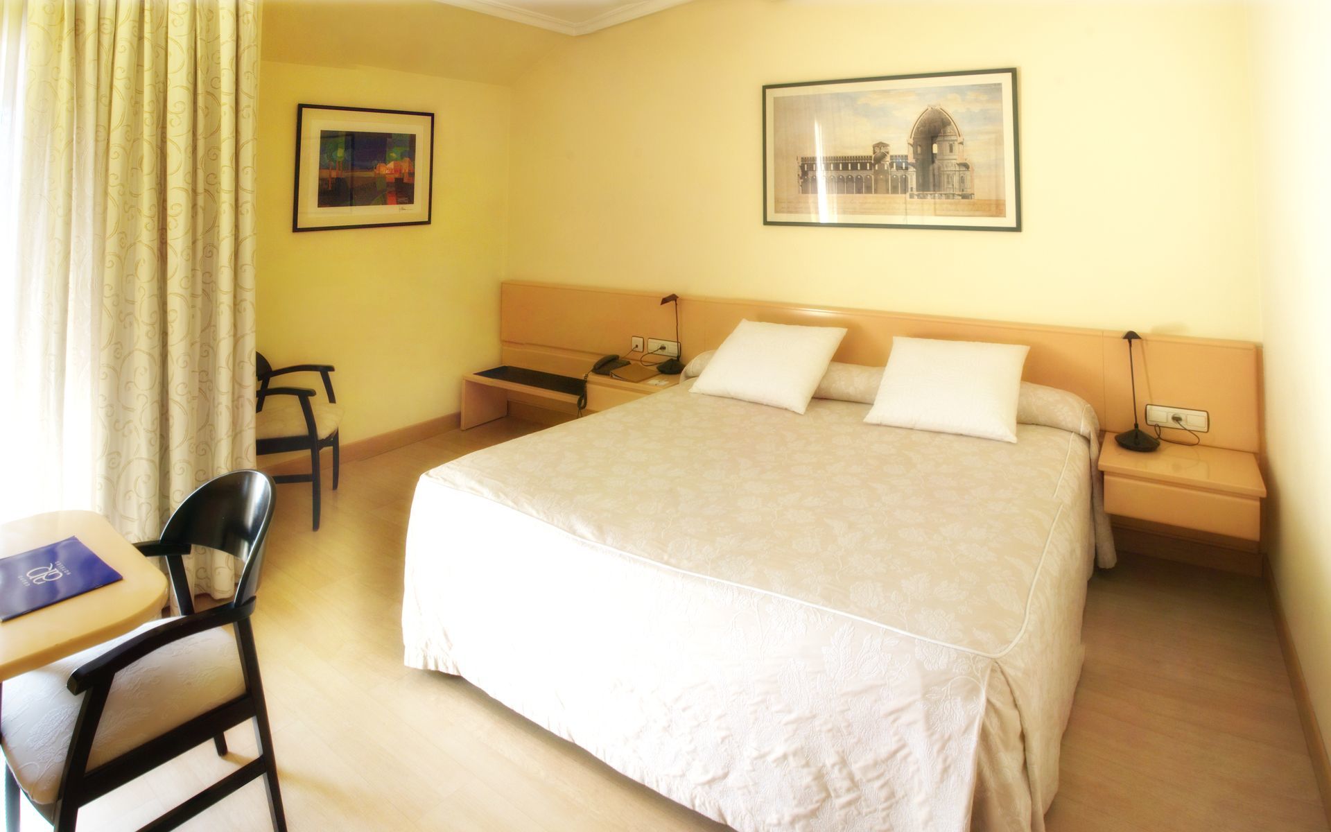 Hotel Parquesur 4*