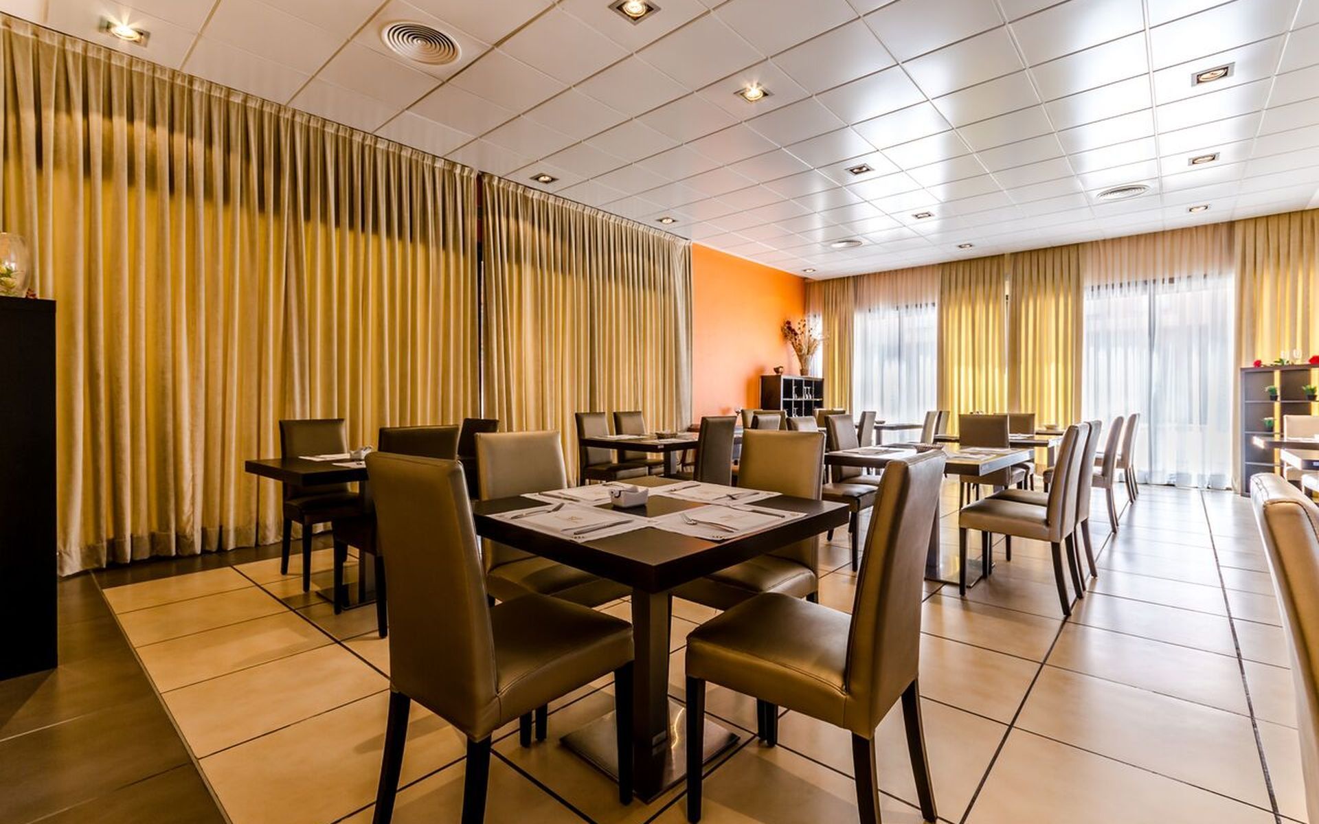 Hotel Alcalá Plaza 3*