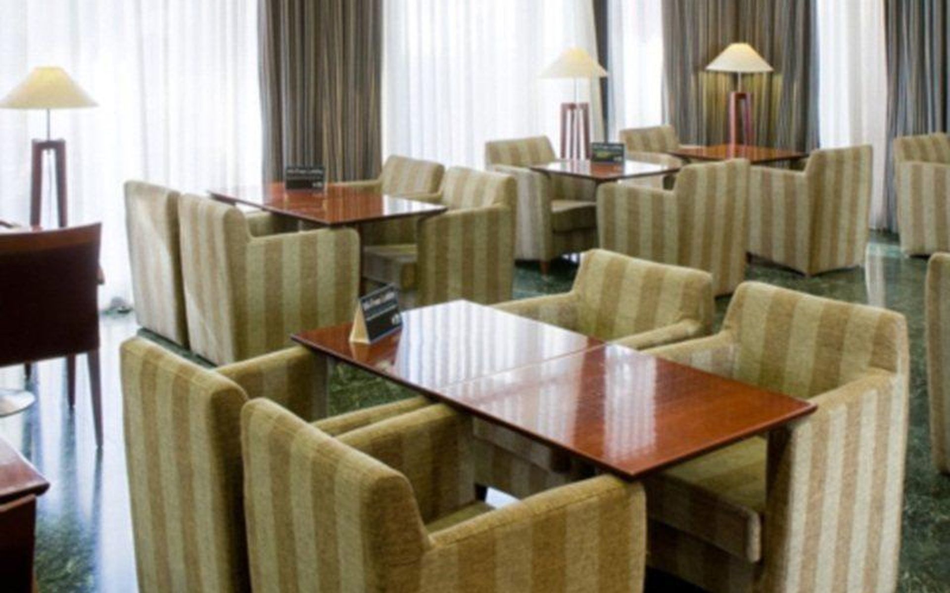 Hotel Erase Un