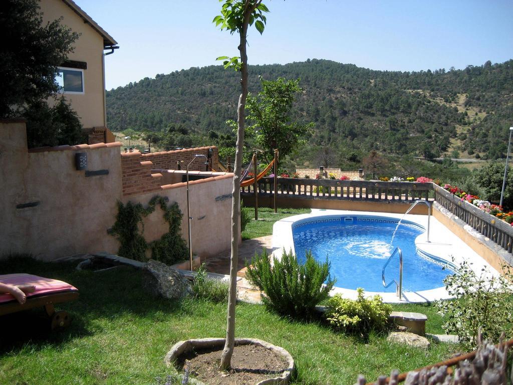 Apartahotel Centro De Turismo Rural Roqueo De Chavela Robledo de Chavela