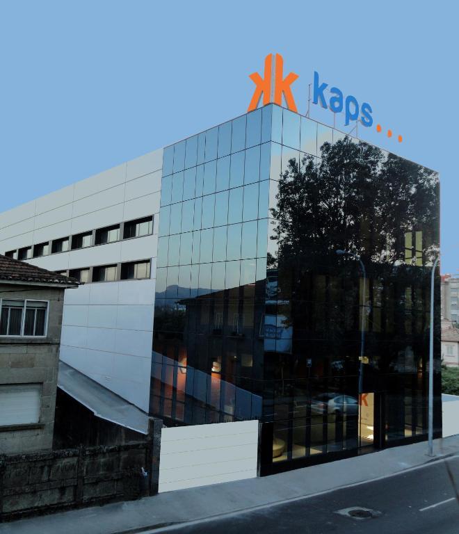 Kaps *