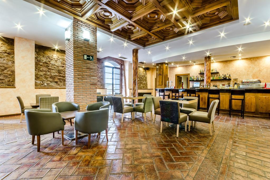 Hotel Hospederia Palacio Papa Luna