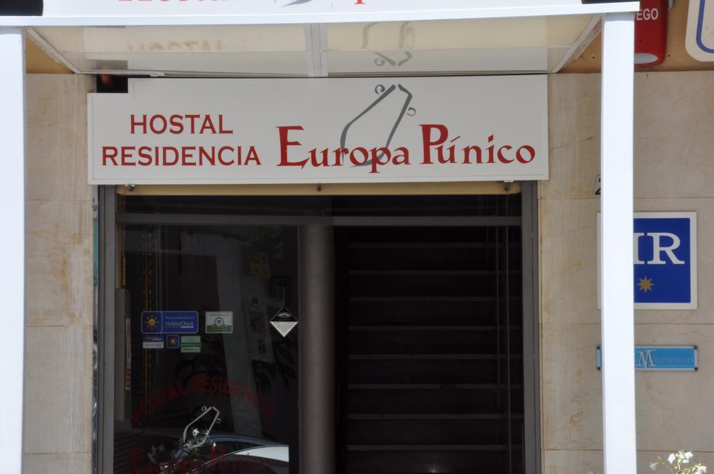 Pensión Residencia Europa Punico *