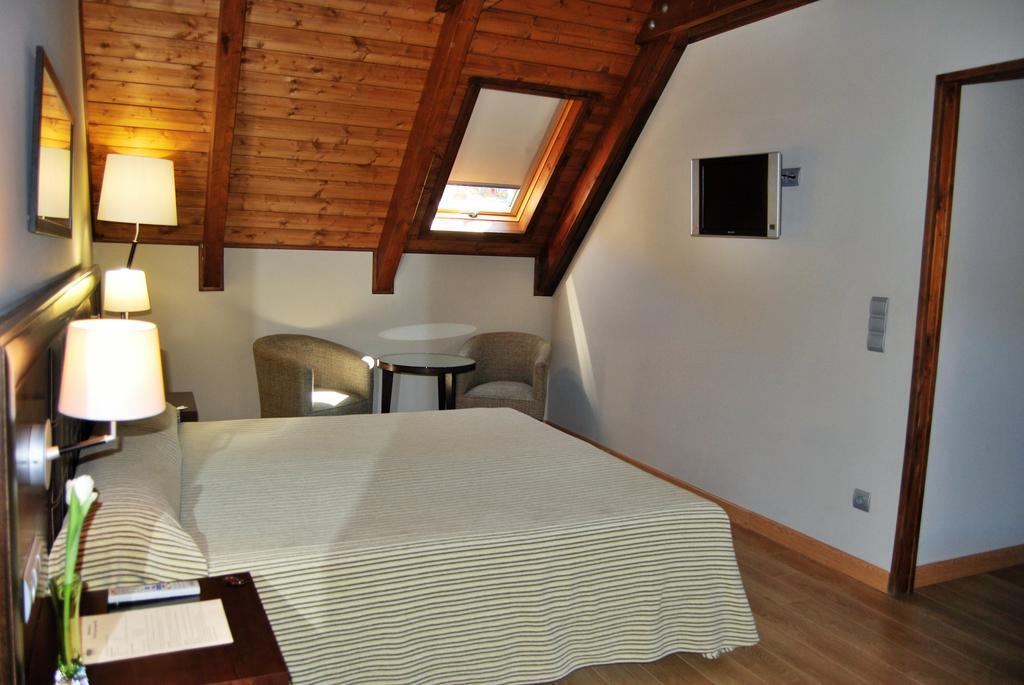 Hotel Snoe Aragon Hills 4*