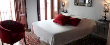 Hotel La Boheme 2*