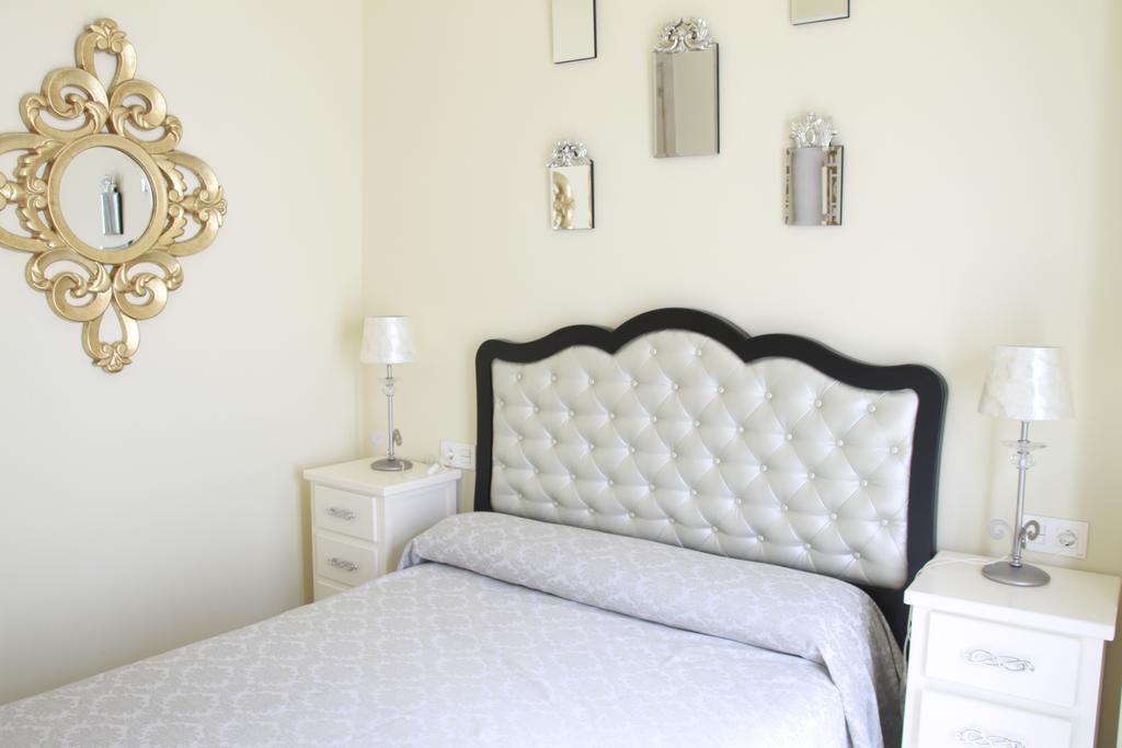 Guest house Flor De Lis- Lojo 2*