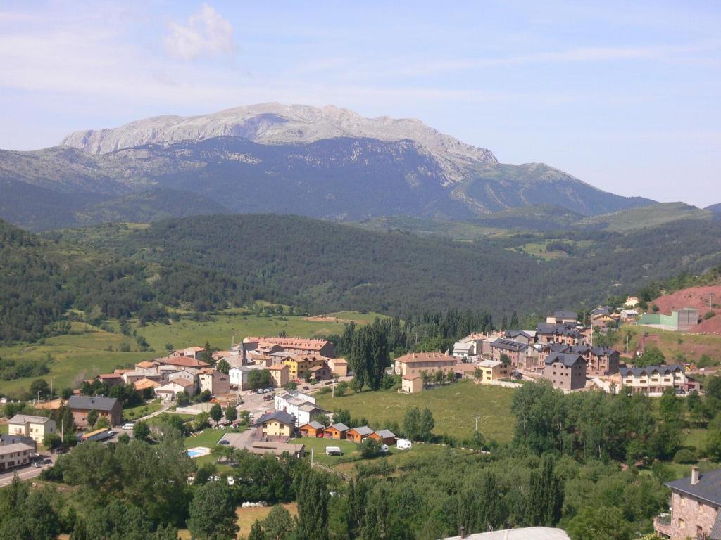 Turisticos Batlle * Laspaules