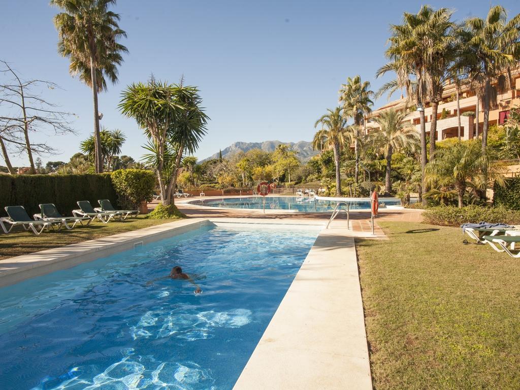 Apartment Vacation Marbella: Beachfront Luxury Duplex Penthouse