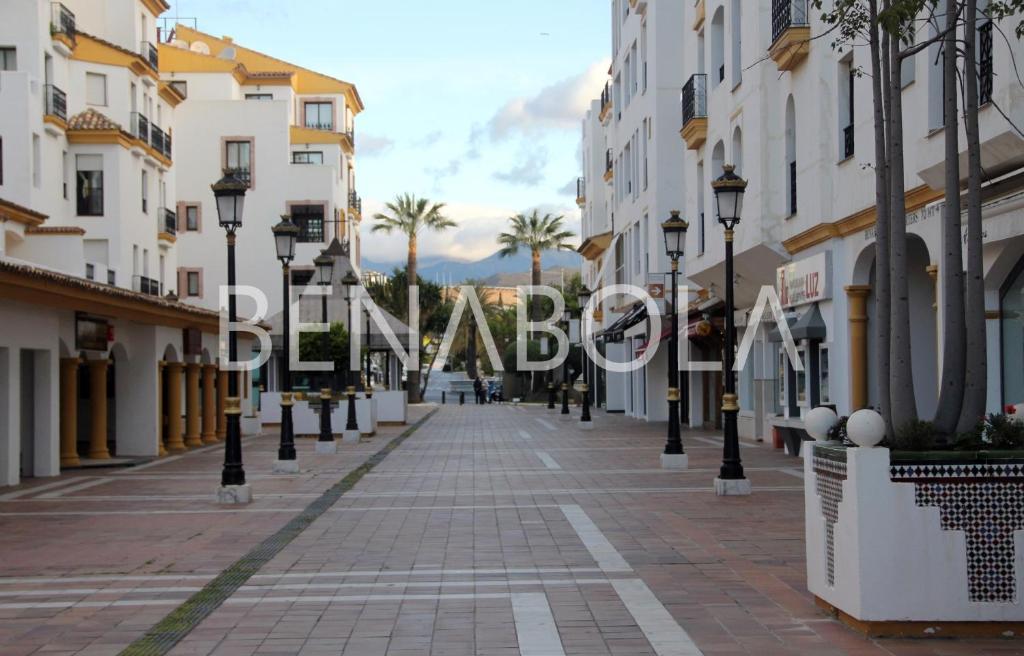 Benabola & Aparthotel 4*