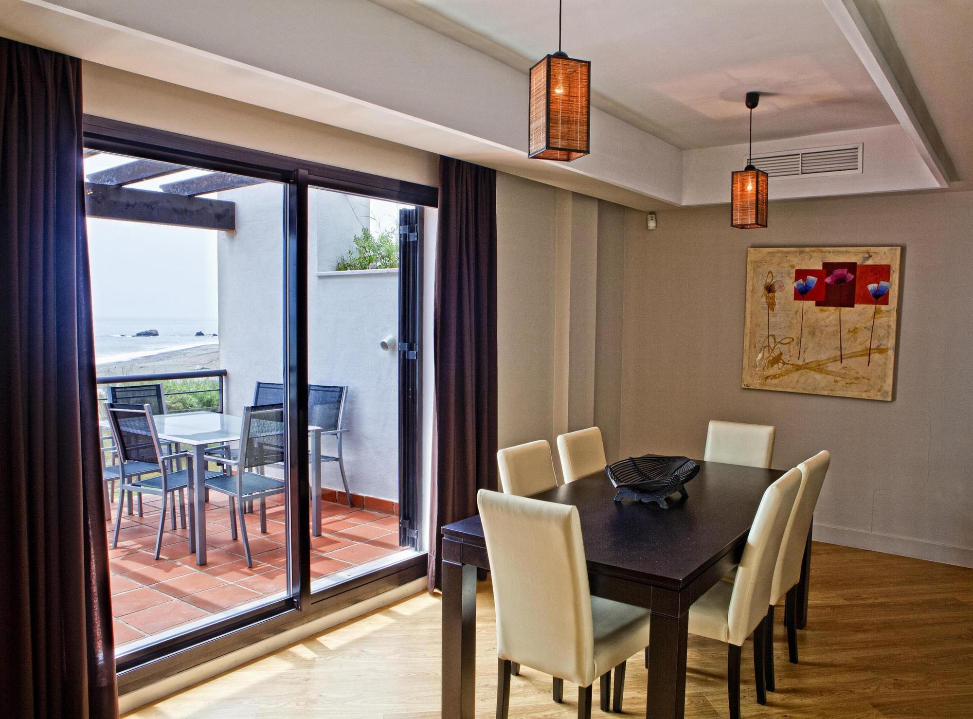 Apartahotel Albayt Beach 3*