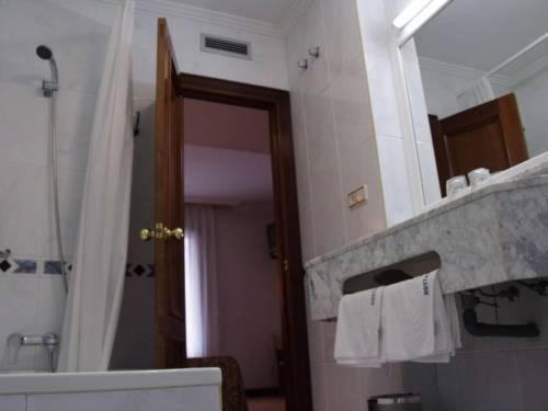 Gran Via Levante Guest house 2*