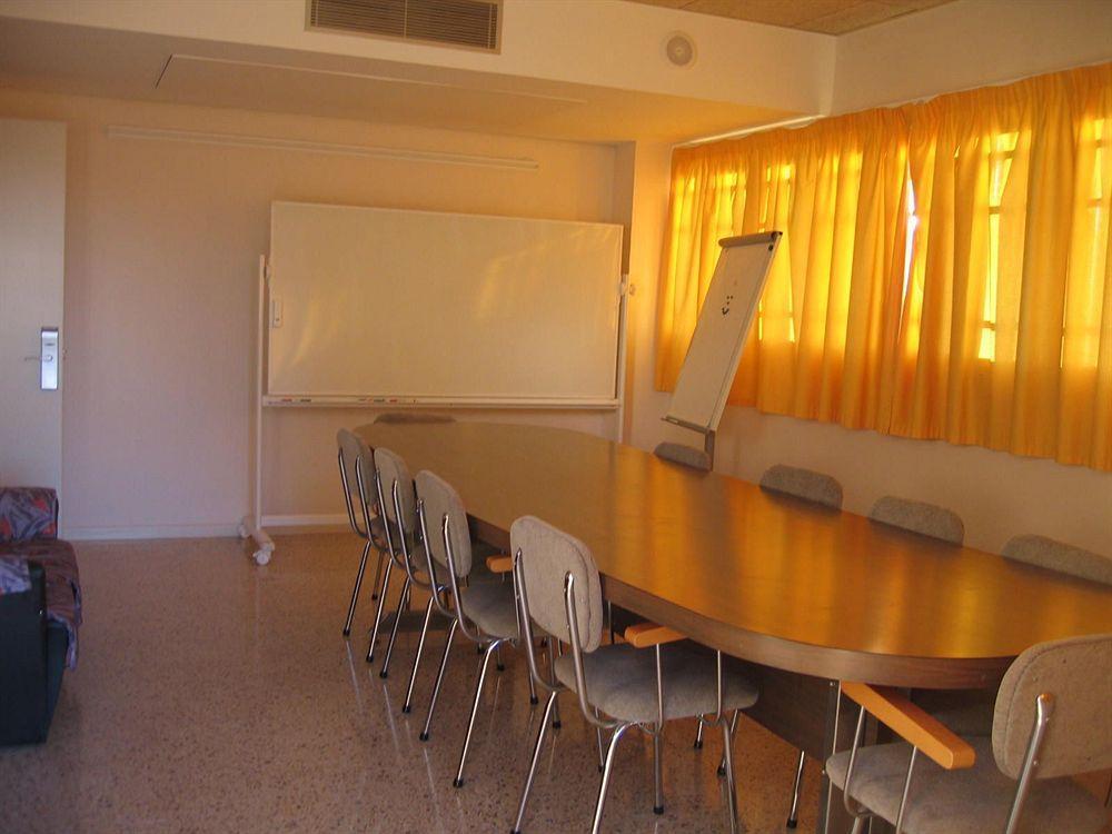Hotel Monestir De Les Avellanes 3*