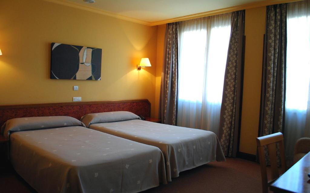Gernika - Adults Only 3* Guernica y Luno