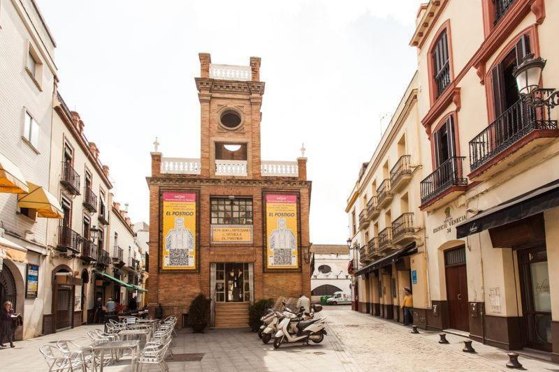 Cathedral House 2* Seville