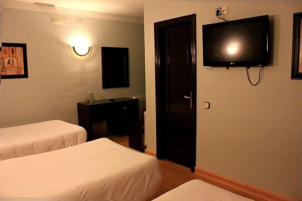 Hotel Estrellas Ciempozuelos