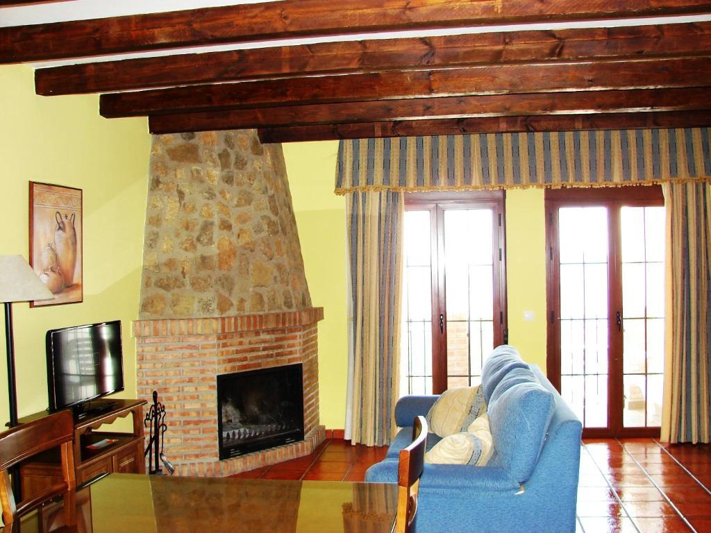Sierra De Segura Apartahotel *