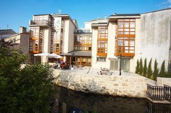 Do Val Hotel 3*