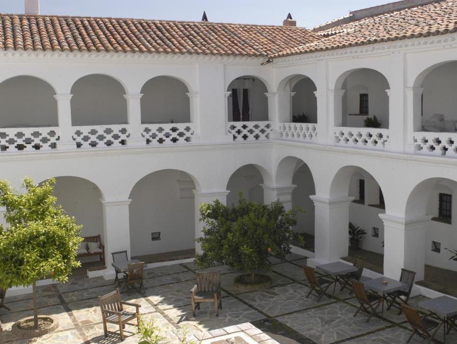 Hospederia Convento De La Parra, 06176 (adults Only) Hotel