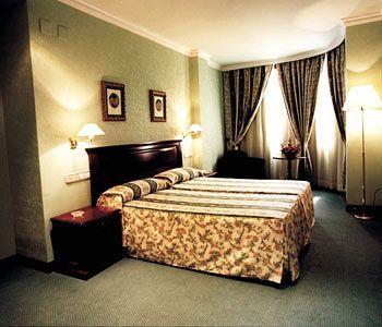 Infanta Cristina 4* Jaén
