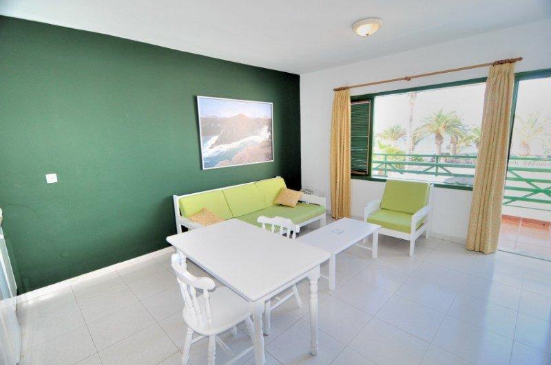 Aparthotel Rocas Blancas 2*