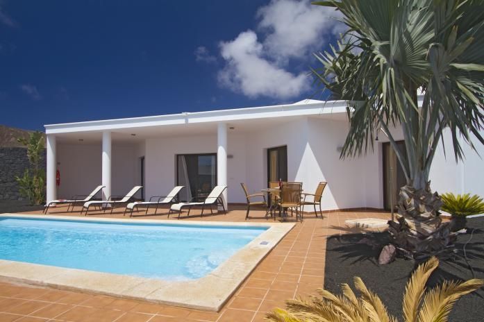 Blancas Hotel 2*