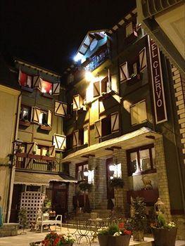 El Ciervo Hotel 2*